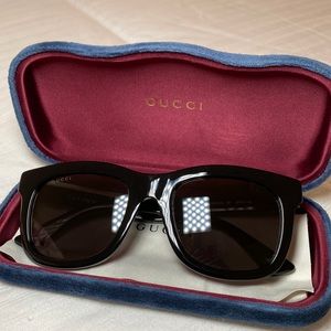GUCCI sunglasses